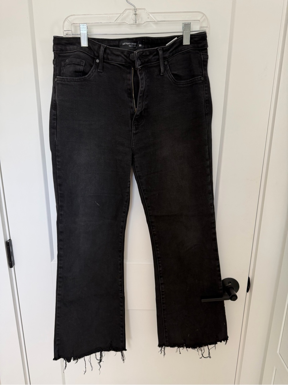 Just Black Black Frayed-Hem Crop Flare Jeans